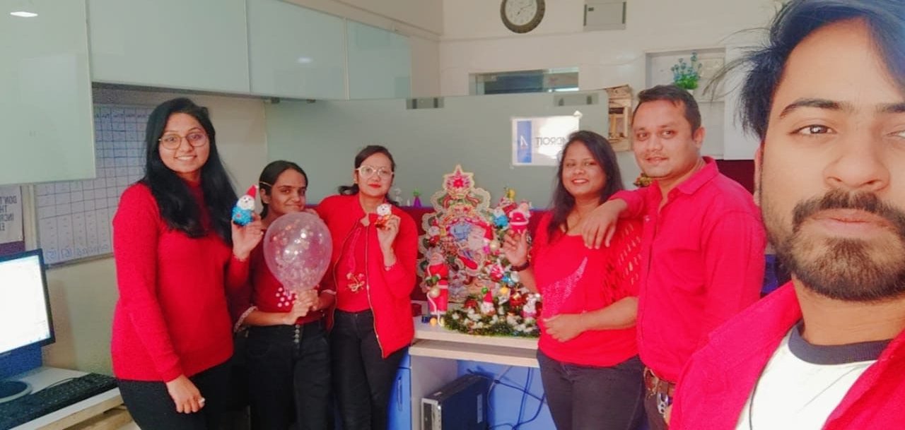 Team moment at ADROIT HR Services